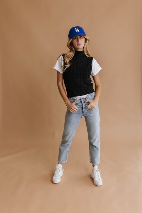 Snow Bunny Knit Vest// Black